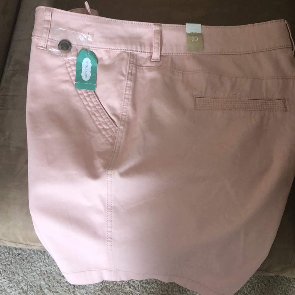 NWOT Maurice Pink shorts 20
